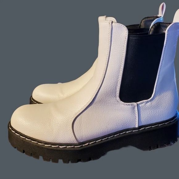 Sincerely Jules White Hippie 10 Slip on Boot - Picture 9 of 15